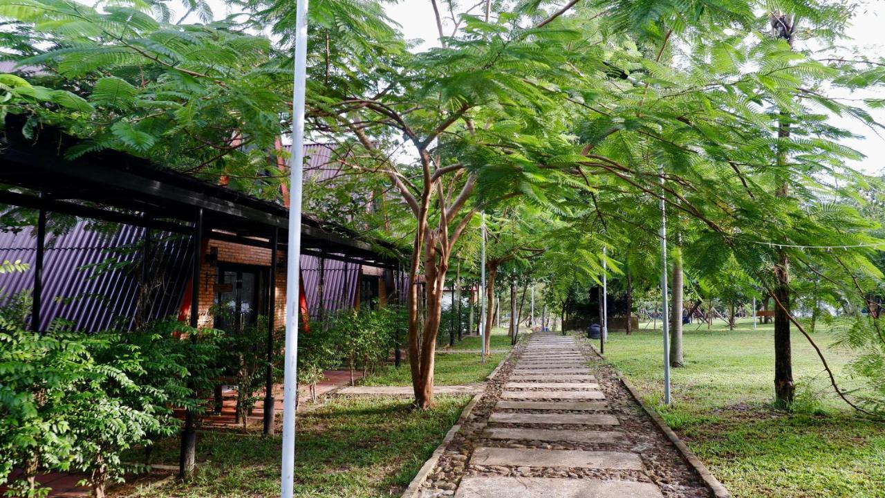 Prek Kdat Resort Kampot Exteriör bild